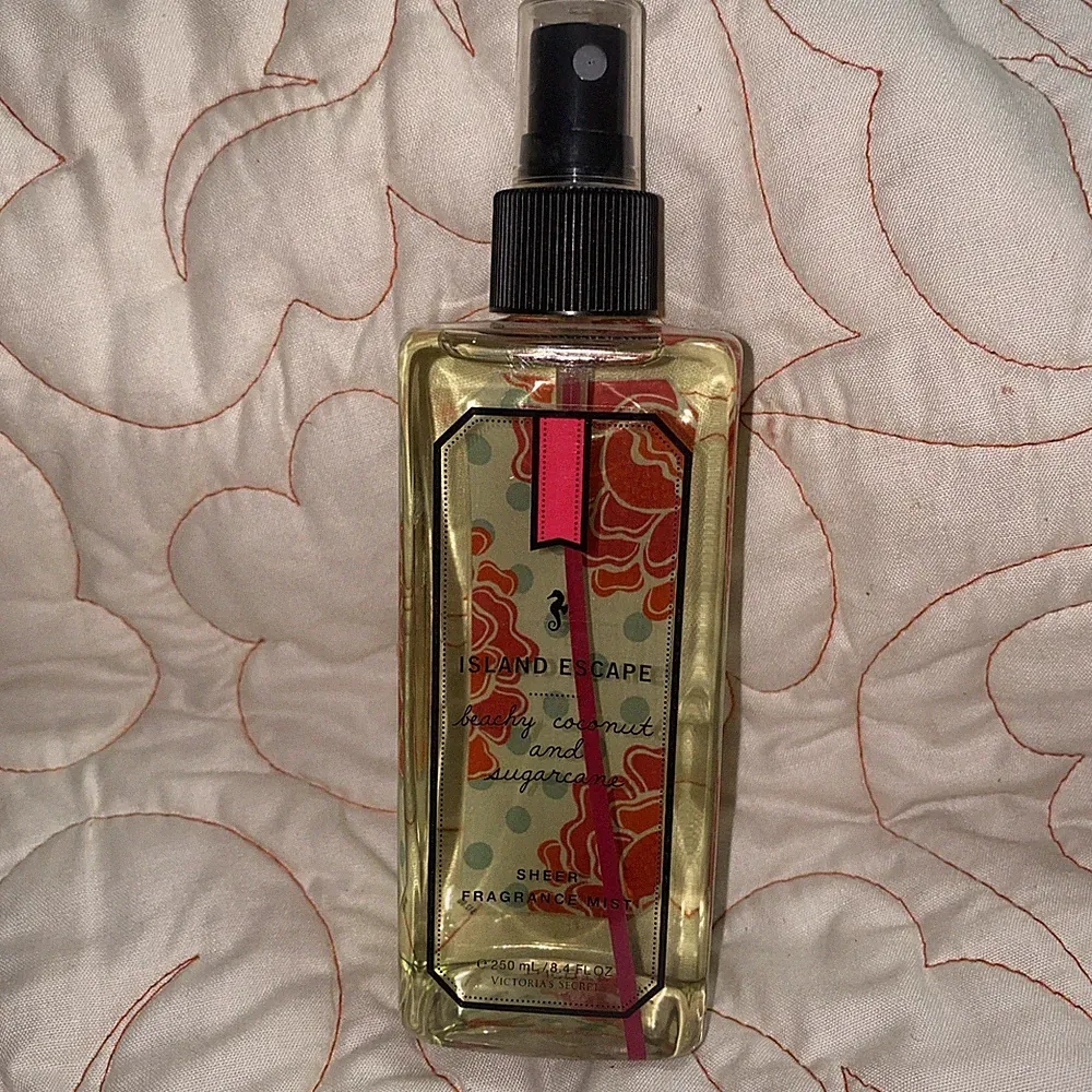 Victoria's Secret ISLAND ESCAPE Sheer Fragrance Body Mist Perfume 8.4oz